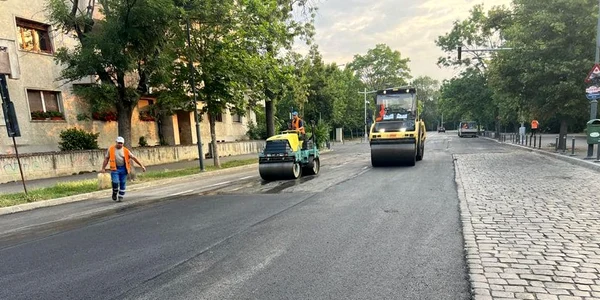 reparatii strazi Buc FOTO faceb Nicusor Dan jpg
