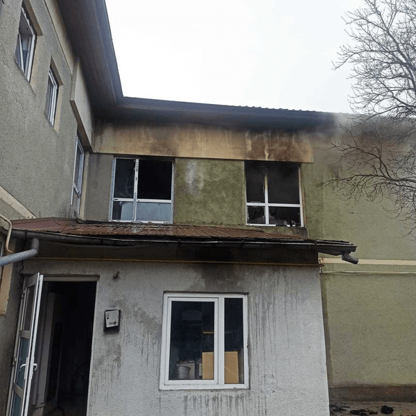 Incendiu la o creşă şi un adăpost social din Vaslui. Două persoane au suferit arsuri și au fost spitalizate