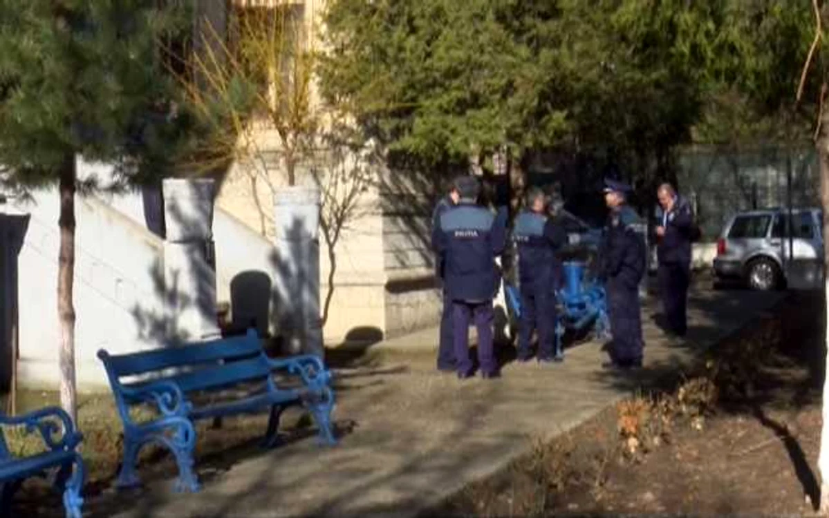 Suspecţii au fost aduşi la audieri la Poliţia municipală                 Foto Iulian Bunilă