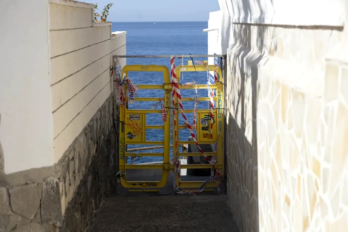 Accesul la piscină a fost închis FOTO: EFE