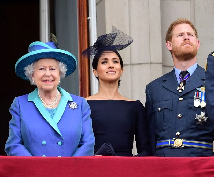 
    Regina Elisabeta, Meghan Markle şi Prinţul Harryfoto: Getty Images  