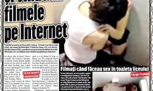 Elevii au venit înarmaţi  cu pancarde pe care au  scris mare: ‘’Coandă  nu există fără Dragu’’ (FOTO: ANDREEA MITRACHE) jpeg