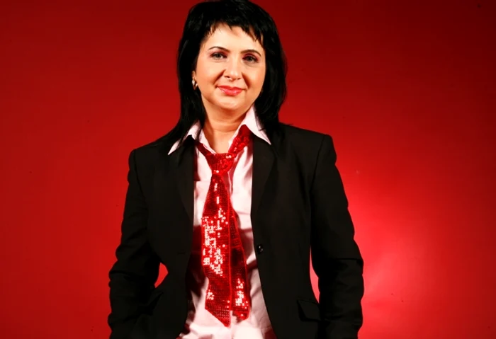 
    Carmen Şerban  