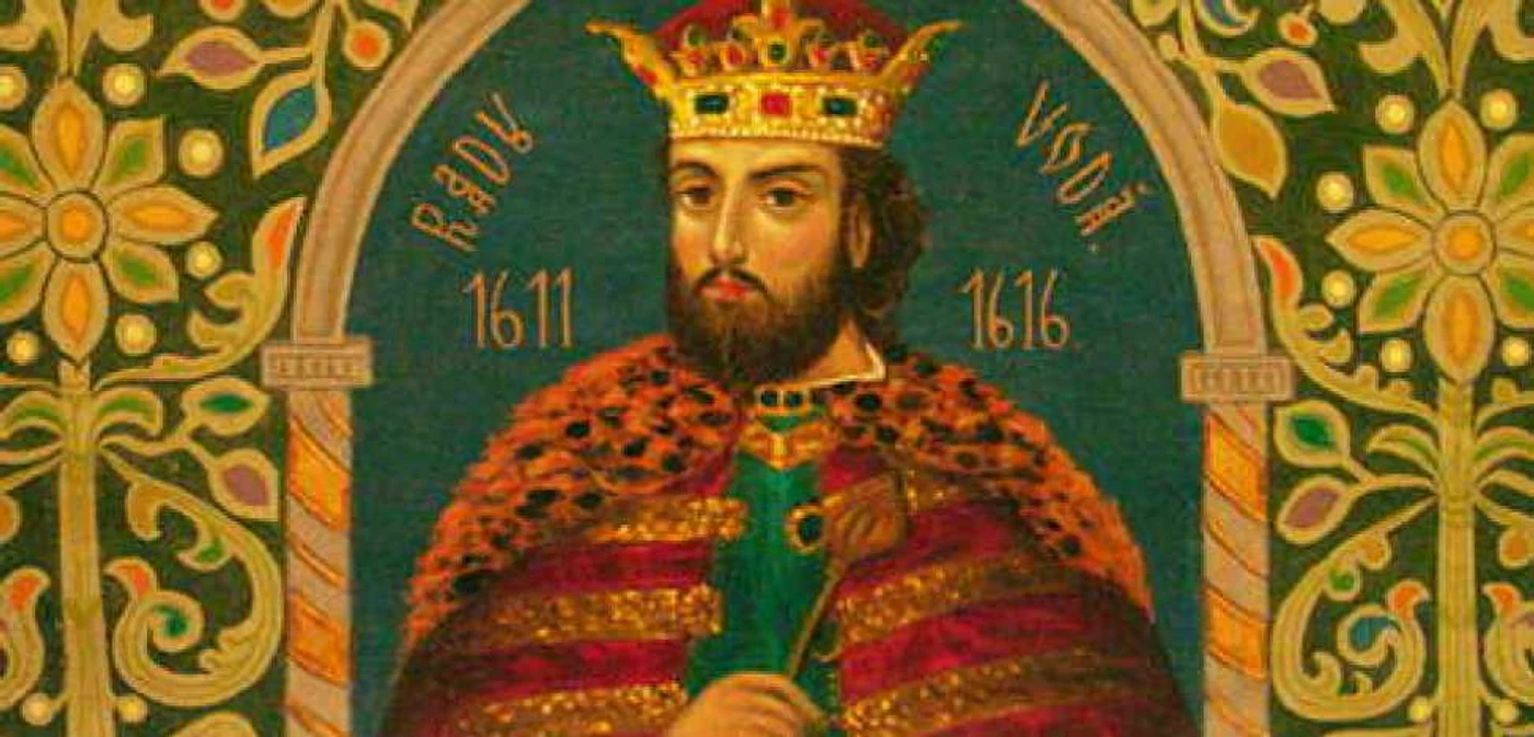 Vooievodul “drege” oraşul după dezastru produs de armata lui Gabriel Bathory, printre altele, “înnoind şi reparând Mănăstirea Stelea şi împrejmuind Mitropolia cu ziduri ca de cetate”