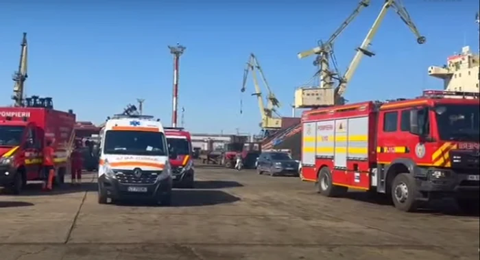 Pompierii au lichidat incendiul. FOTO captură video YouTube Prosper Comunication