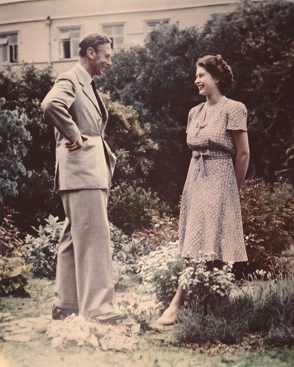 Regele George și Regina Elisabeta jpg