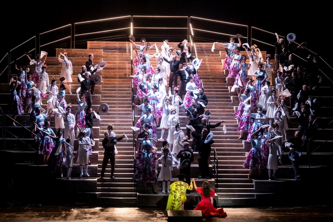 Scenă din „Carmen”, actul al IV-lea.Foto Bettina Stöß