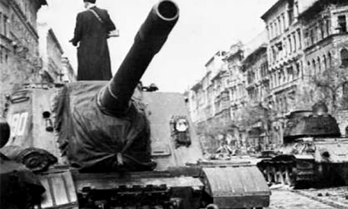 4 noiembrie: Are loc invadarea Ungariei de către tancurile sovietice jpeg