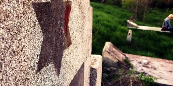 cimitir evreiesc foto daniel guta