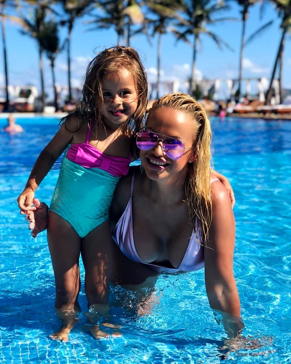 Anda Adam și fiica ei, Evelin, s-au distrat de minune în Mexic