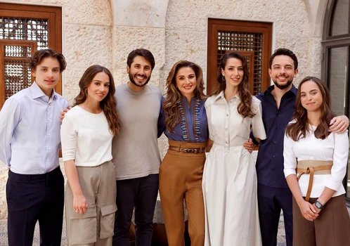Regina Rania are 52 de ani