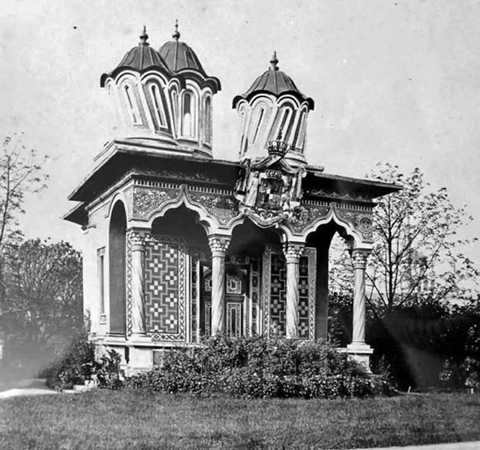 Pavilionul României din cadrul Expoziţiei Universale de la Paris