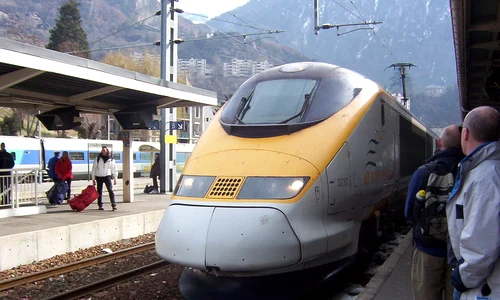 Eurostar 3229,3230 moutiers 01 03 2003 jpg