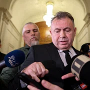Deputatul Nelu Tătaru participă la ședința comisiei Juridice din Camera Deputaților în care se votează ridicarea imunității sale parlamentare  Foto Inquam Photos  George Calin (6) jpg