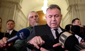 Deputatul Nelu Tătaru participă la ședința comisiei Juridice din Camera Deputaților în care se votează ridicarea imunității sale parlamentare  Foto Inquam Photos  George Calin (6) jpg