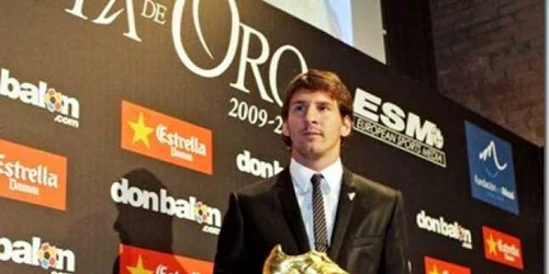 Când a primit Gheata de Aur, luna trecută, la Barcelona, Messi deja purta costumele Dolce & Gabbana sursa: espaciodeportes.com