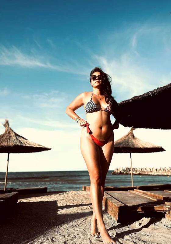 Julie, fiica Danei Săvuică. Sursă: Instagram