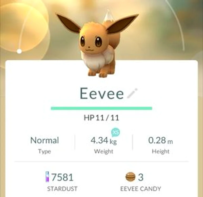 Evee poate evolua în Vaporeon, Jolteon și Flareon