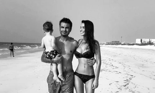 Sandra Adrian Mutu in Abu Dhabi Emiratele Arabe (15) sexy jpeg