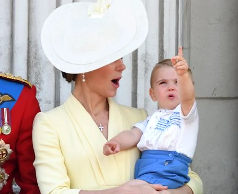 Micuțul Prinț Louis a atras toate privirile la parada „Trooping the Colour”, organizată în cinstea zilei de naștere a Reginei Elisabeta a II-aFoto: Getty