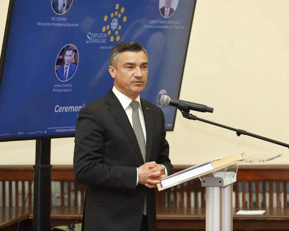 Percheziţii DNA la Primăria Iaşi, în dosarul dispariției de păcură din rezervele statului. Mihai Chirica a fost deja audiat: ce caută procurorii