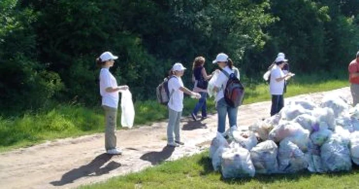 Ploieşti: Se caută voluntari pentru protecţia mediului