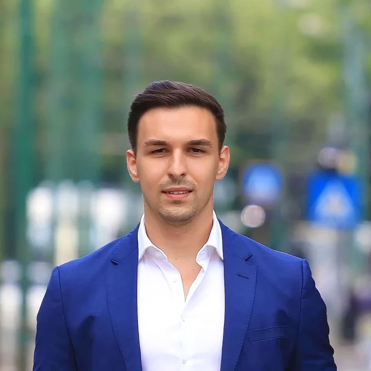 Alexandru Panait a digitalizat numeroase primării din România și America FOTO arhiva personală