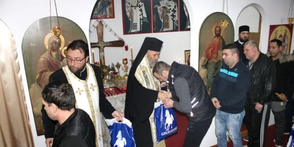 Daruri de la Biserică pentru deţinuţi FOTO Daniel Lare