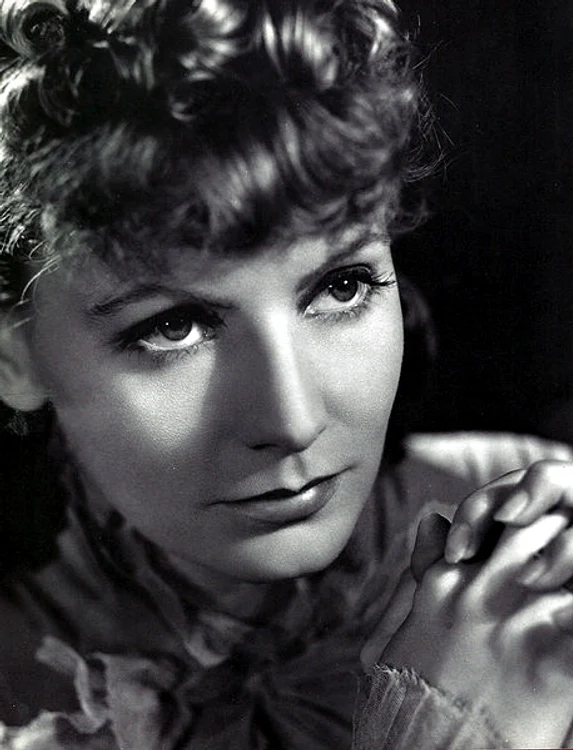 
    Greta Garbo a fost una dintre legendele Hollywood-ului de alatadata  