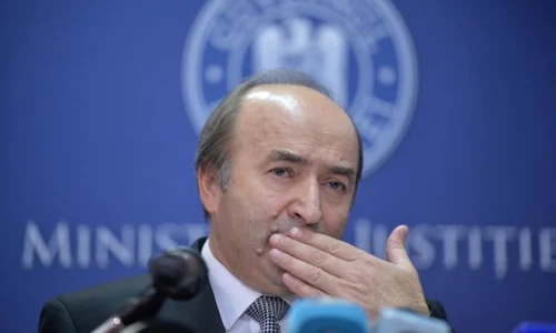 ministrul justitiei tudorel toader jpeg