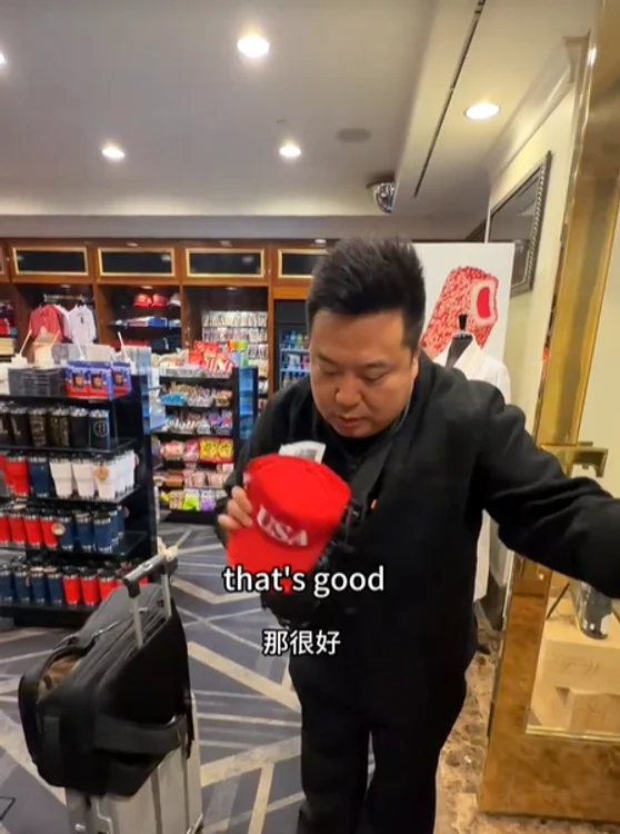 VIDEO Chinezul care îl imită pe Donald Trump a devenit un fenomen global pe rețelele sociale