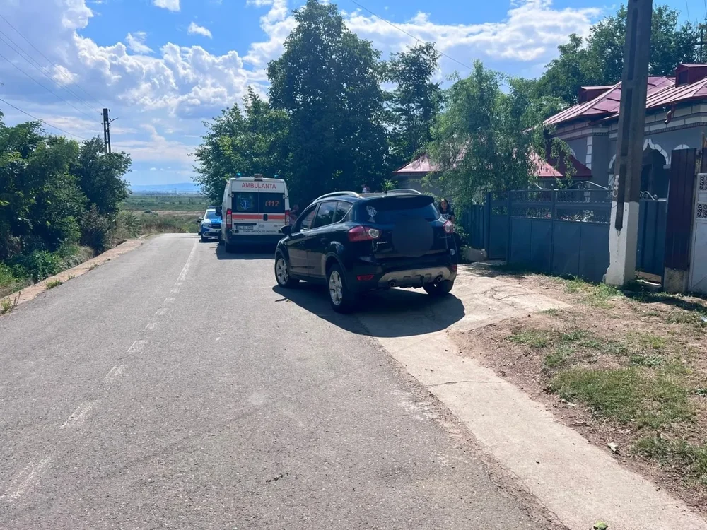 Tragedie în Galați. Un copil de un an și două luni a murit după ce a fost lovit de mașina condusă de tatăl său