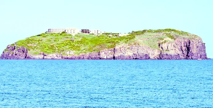 Insula Santo Stefano, 6.000.000 €