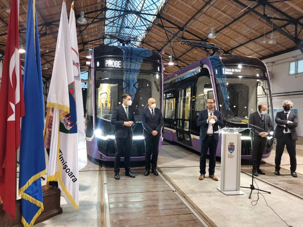 Cel mai performant tramvai din Europa circulă deja în Timişoara FOTO Ş.Both