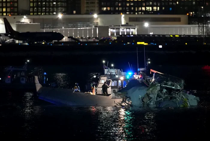 Operațiune contra-cronometru de salvare a pasagerilor avionului FOTO: Getty Images