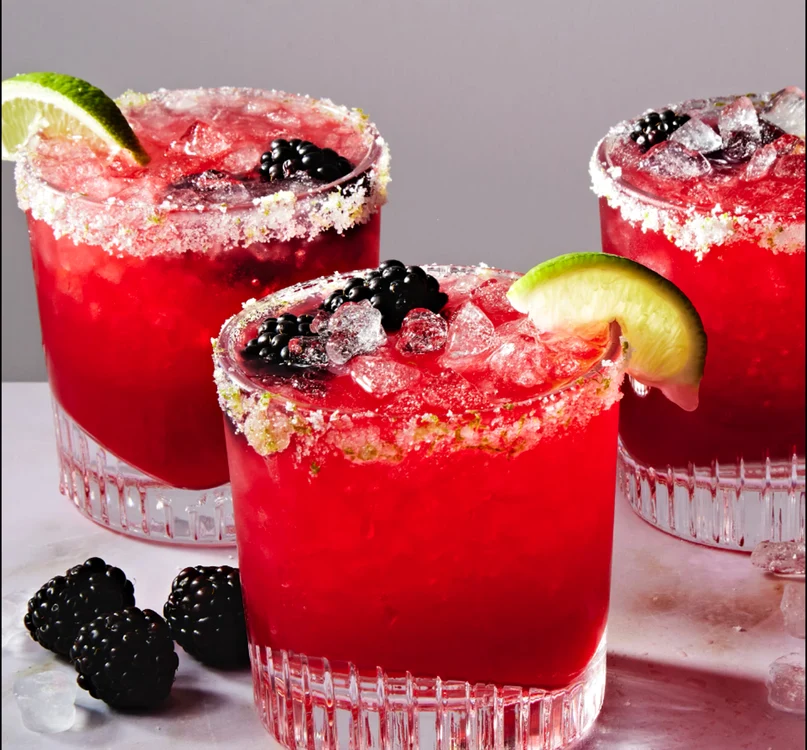 Un cocktail Margarita cu fructe de pădure FOTO Rachel Vanni