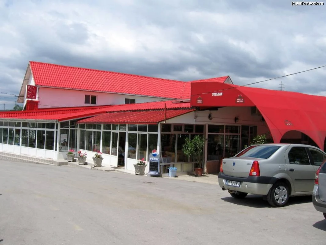 Clubul din Horezu din care un bărbat recalcitrant a ieşit mai mult mort decât viu din cauza agenţilor de pază Foto Facebook