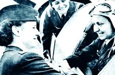 Aviatoarele României Din înaltul cerului în beciurile Securităţii jpeg