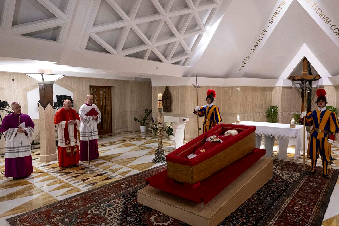 Trupul Papei Francisc Foto Vatican Media jpg