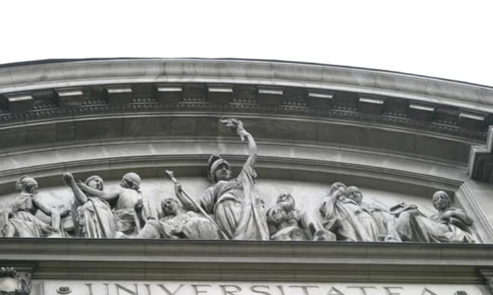 Sesiunea Natională de Comunicări Ştiinţifice “Momente cheie în istorie”  Un proiect al Facultaţii de Istorie UB jpeg