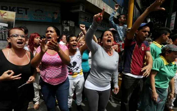 Protestatarii au scandat „Vrem de mâncare!“ FOTO Fernando Llano/AP