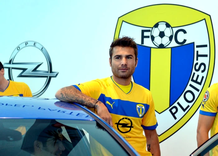La eveniment a fost prezent şi Adrian Mutu. FOTO fcpetrolul.ro
