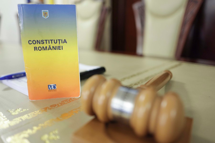 Înalta Curte a sesizat CCR în legătură cu Legea privind plata pensiilor private