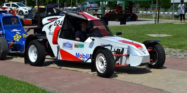 buggy jpg