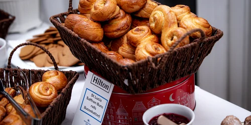 dulciuri de Craciun Suedia foto Ambasada Suediei la Bucuresti jpg