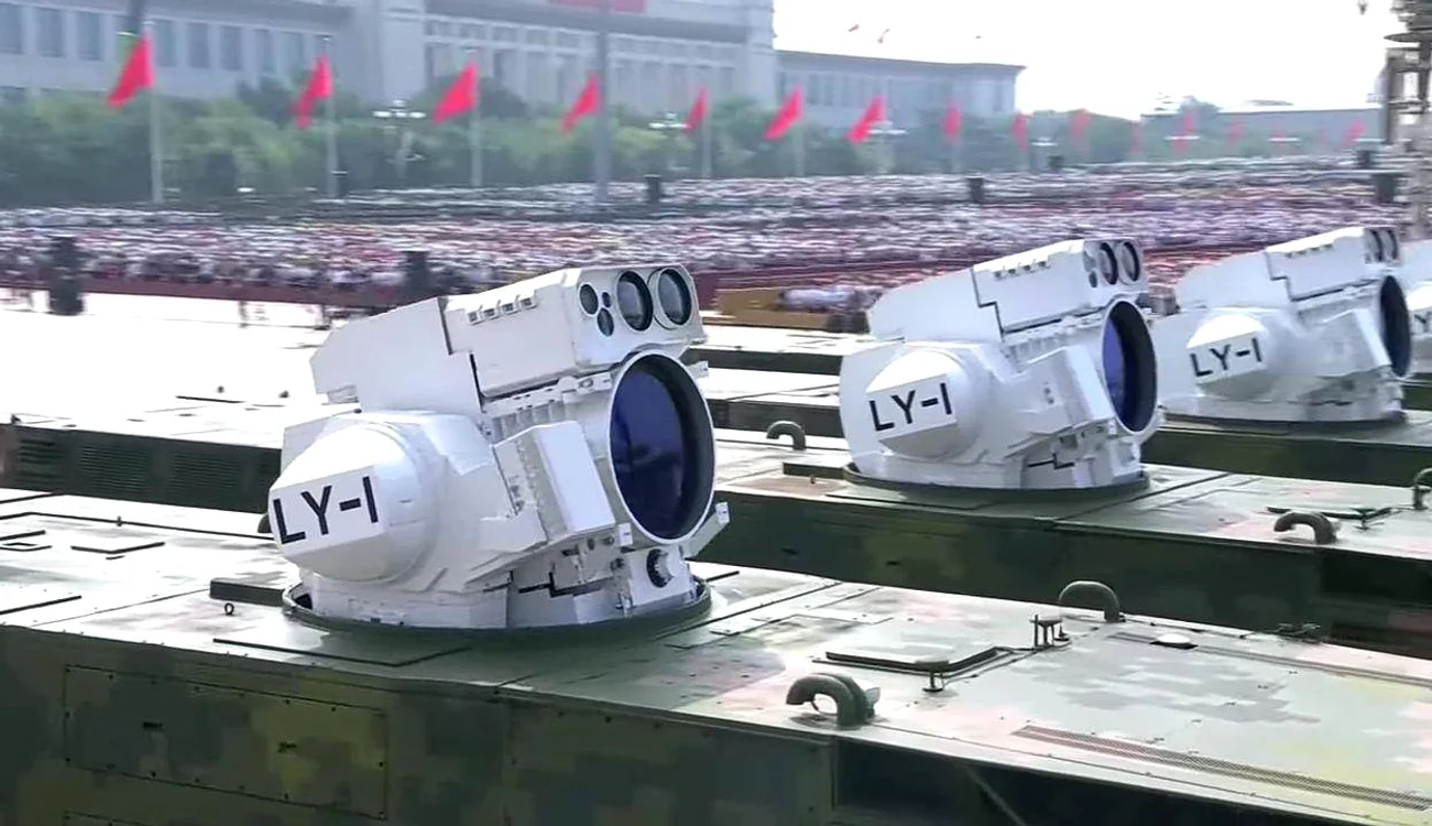 Sistemul laser chinezesc prezentat la parada militara din Beijing/FOTO:X