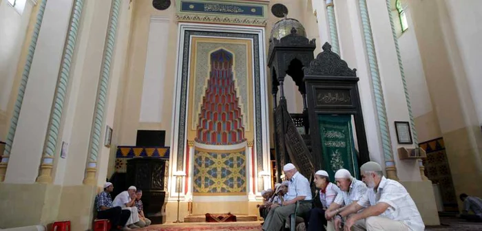 Musulmanii, la moschee Foto Adevărul Constanţa