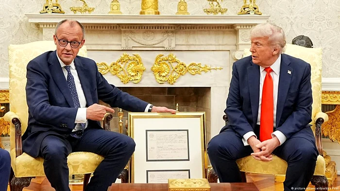 Friedrich Merz i-a inmânat lui Donald Trump certificatul de naştere al bunicului preşedintelui