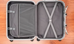 bagaj deschis gol istock jpg