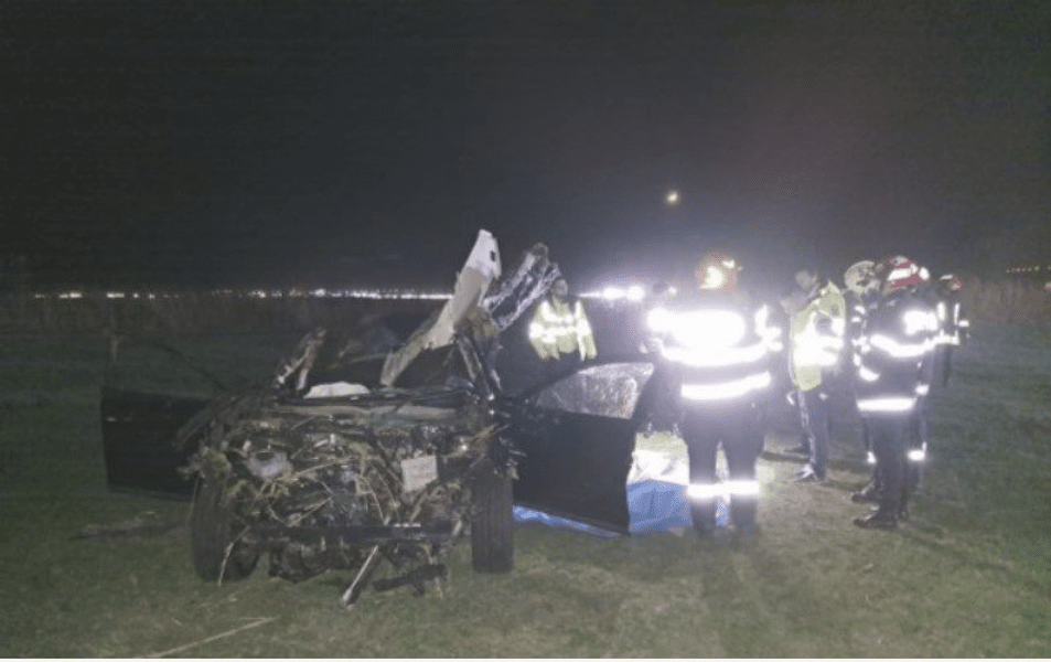 Accident mortal la Podu Iloaiei, în urma unei coliziuni între două maşini şi o căruţă